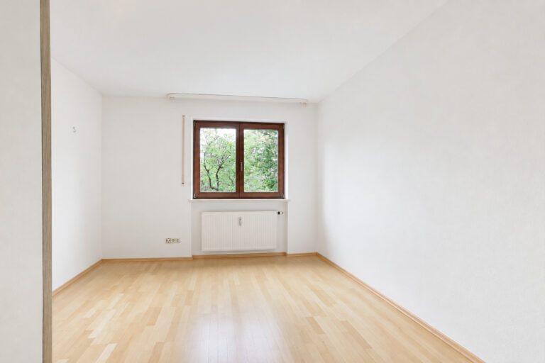 Praktisches Arbeits-/Gästezimmer
